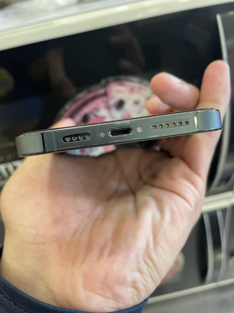 Apple iPhone 13 Pro Max 5