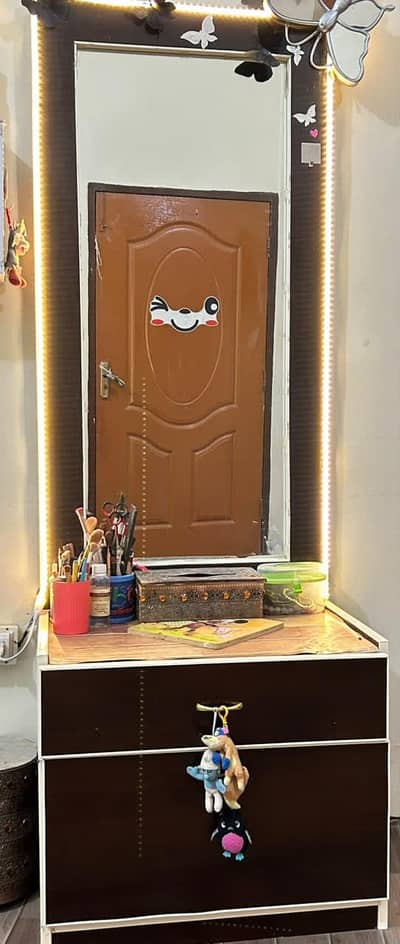 mirror with lights