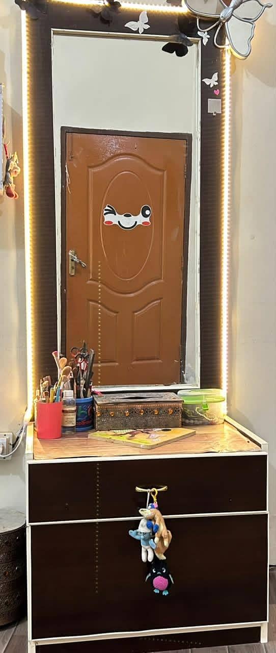 mirror with lights 0
