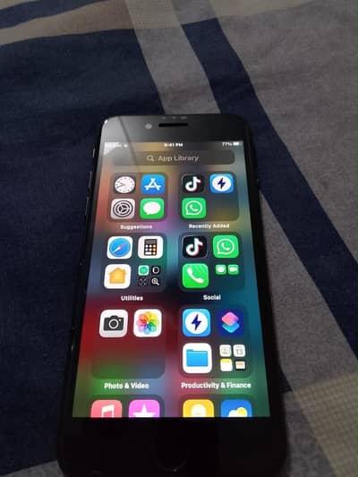 Apple iPhone 7