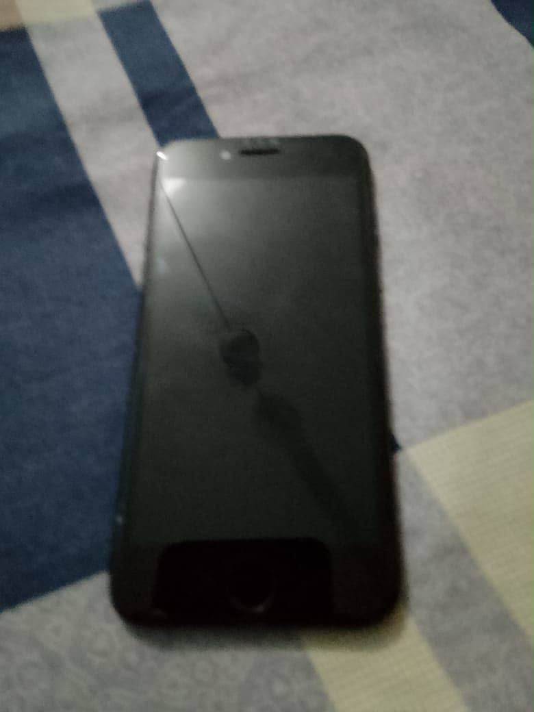 Apple iPhone 7 2