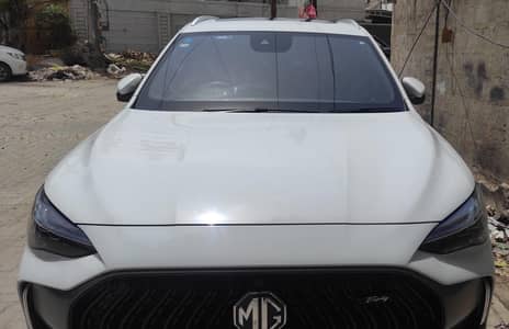 MG HS 2025