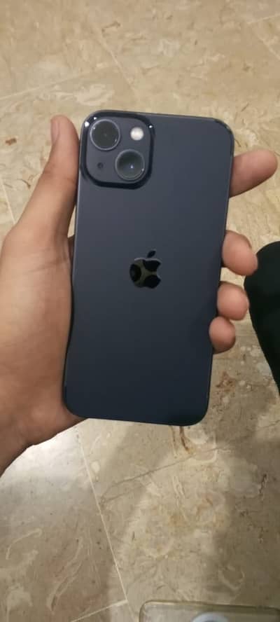 Apple iPhone 13