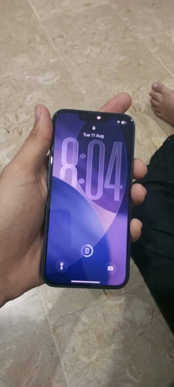 Apple iPhone 13 2