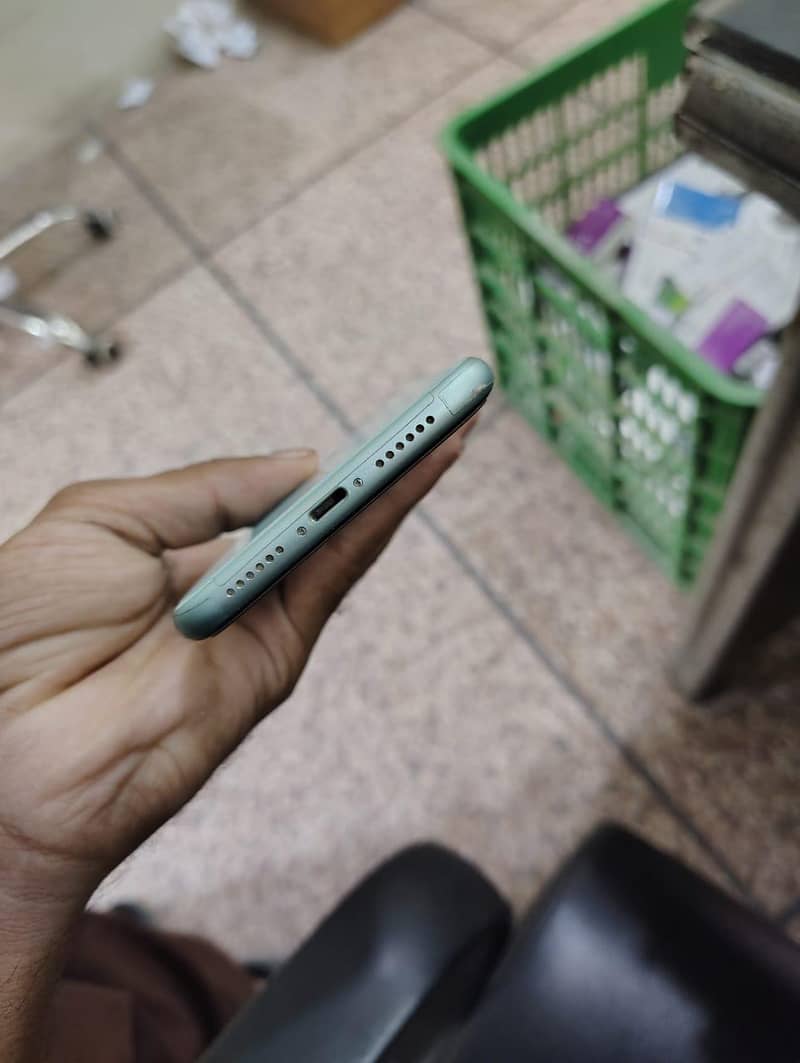 Apple iPhone 11 1