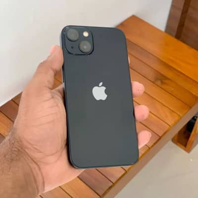 Apple iPhone 13