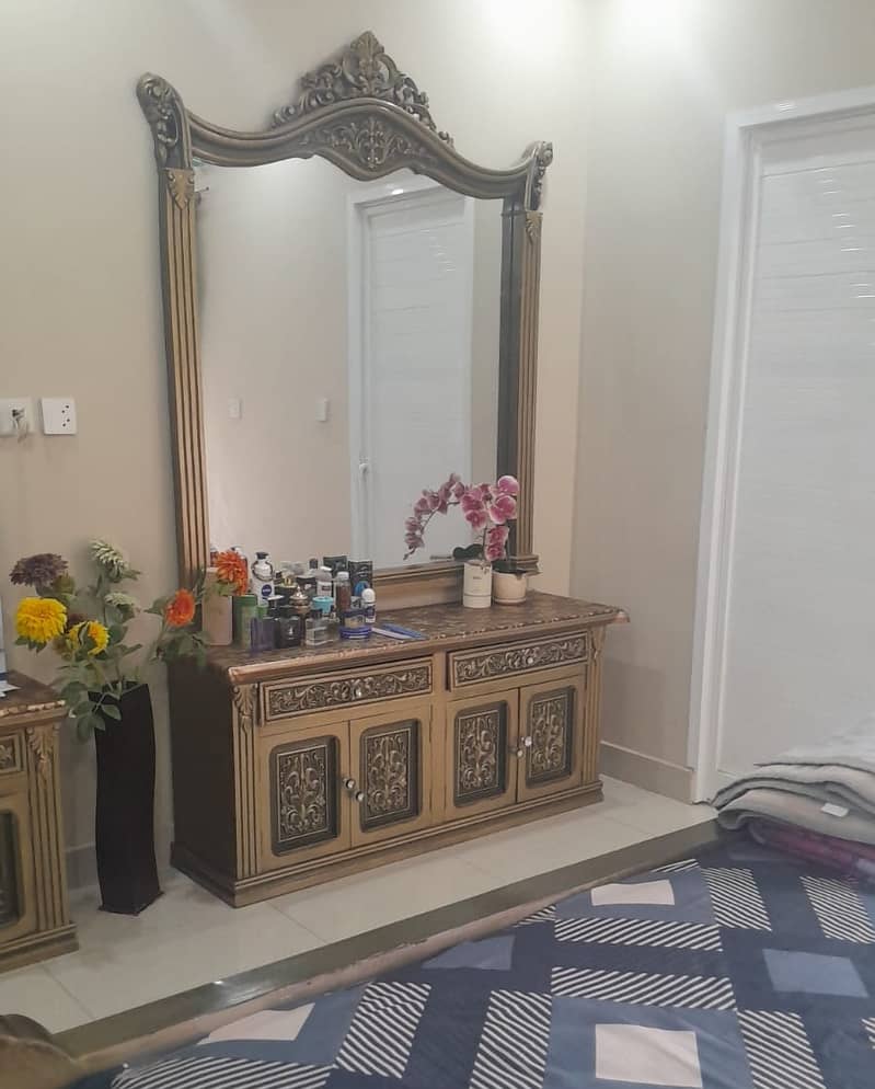 Bed Set+2 side table+dressing 1