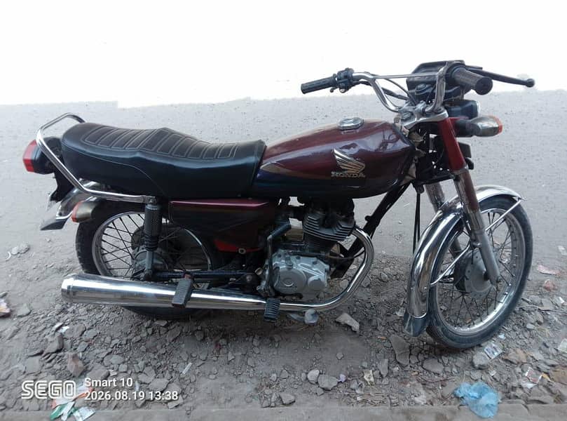 CGg125 7