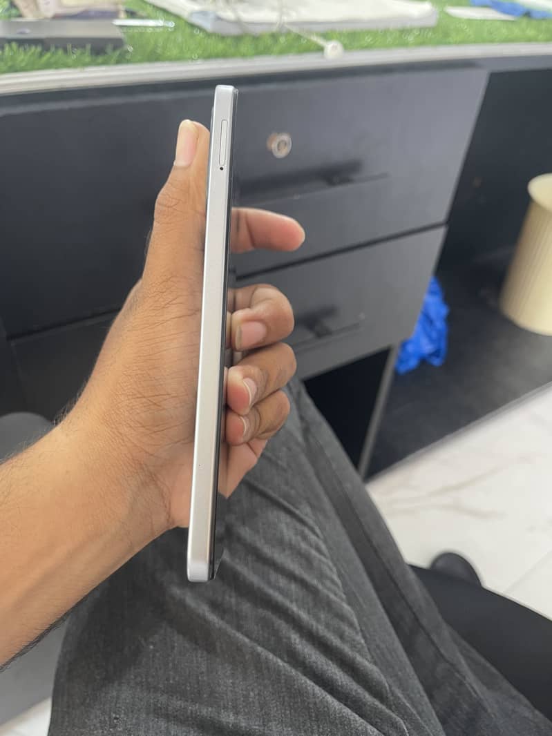 Tecno Spark 40 4