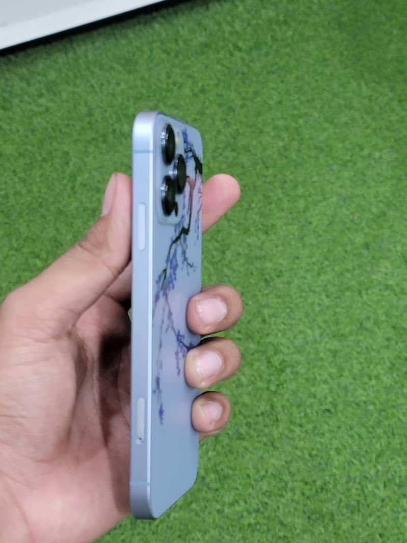 iPhone XR 5