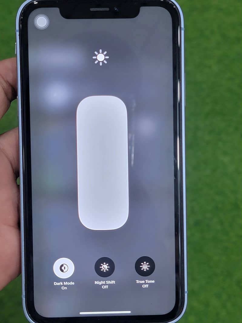 iPhone XR 6