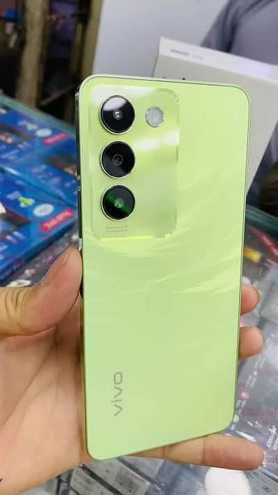 Vivo Y100