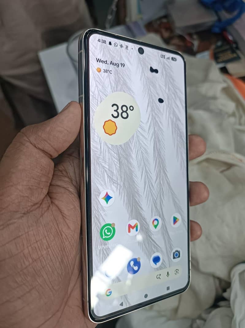Google pixel 8 pro 3
