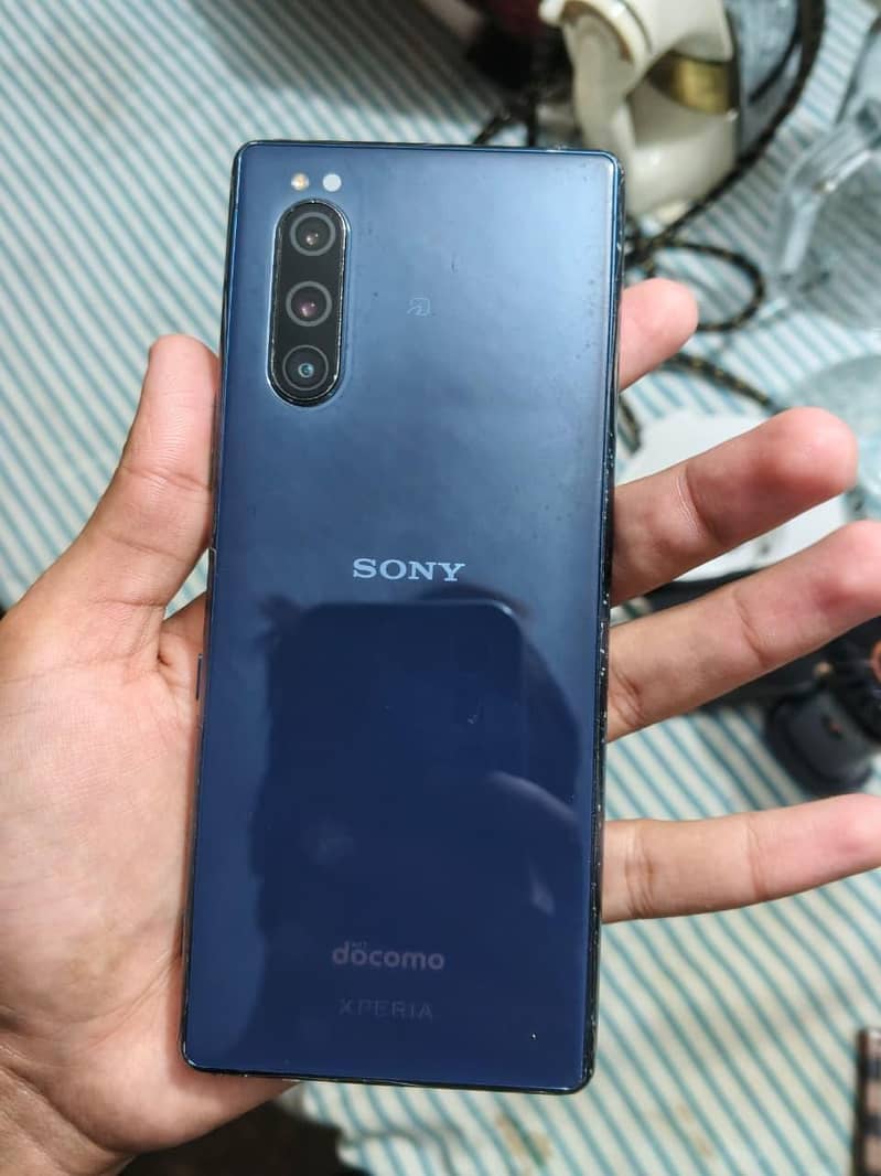 Sony 5 1