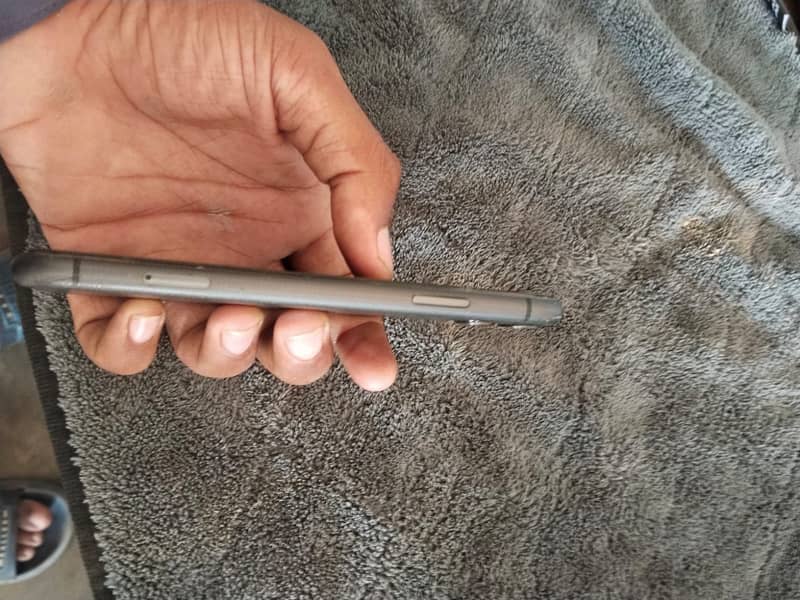 iPhone 11 5