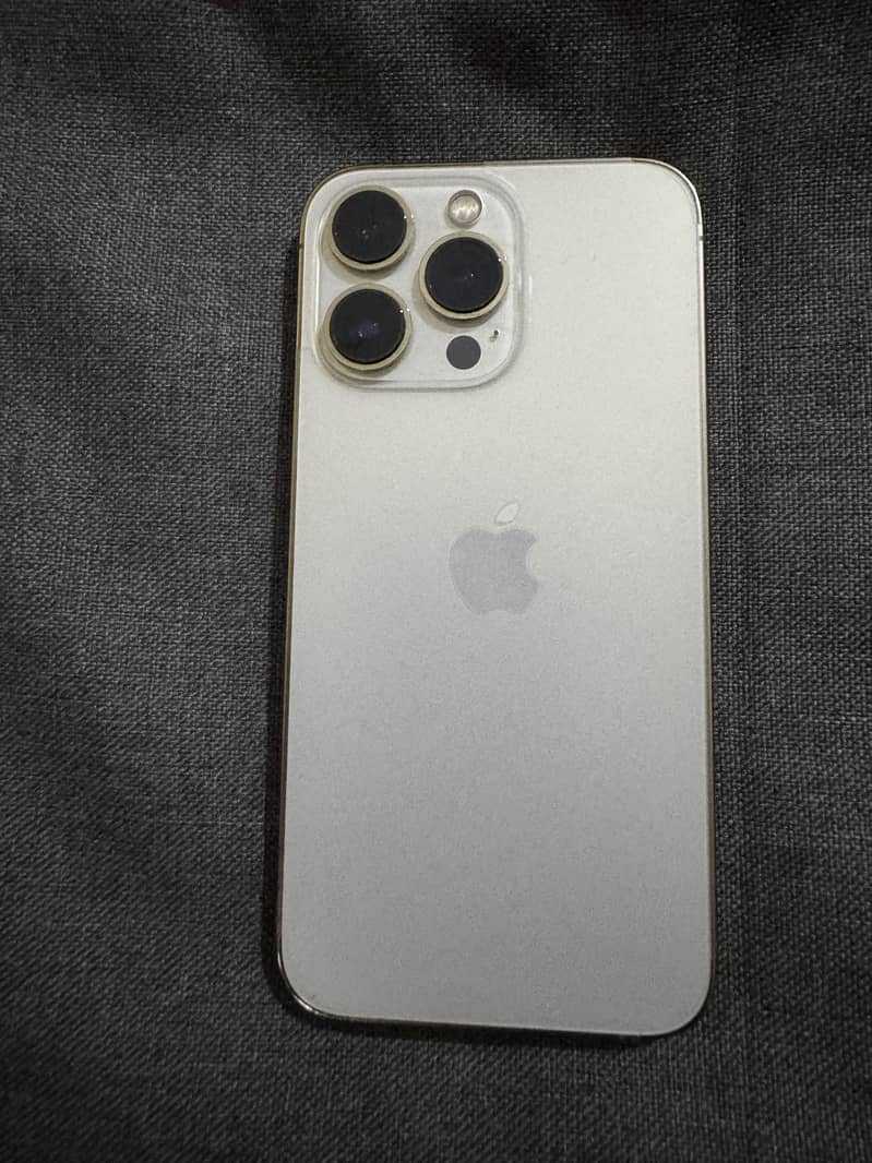 Apple iPhone 13 Pro 2