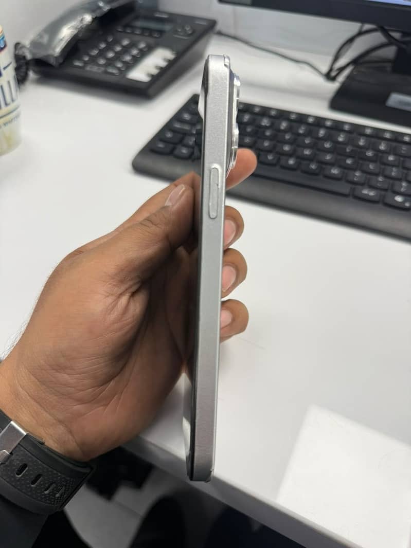 iPhone 14 Pro Max 1