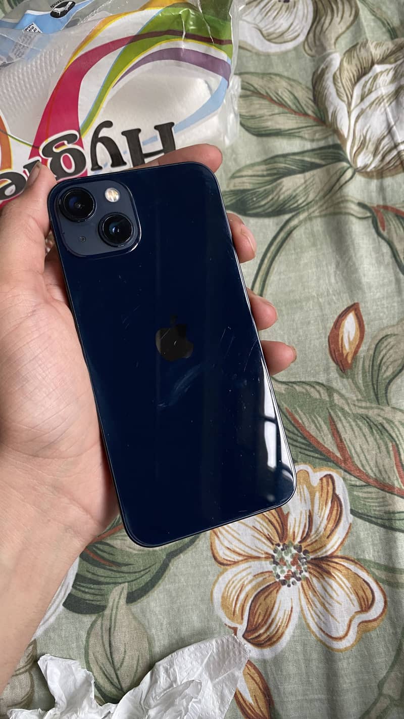 Apple iPhone 13 1