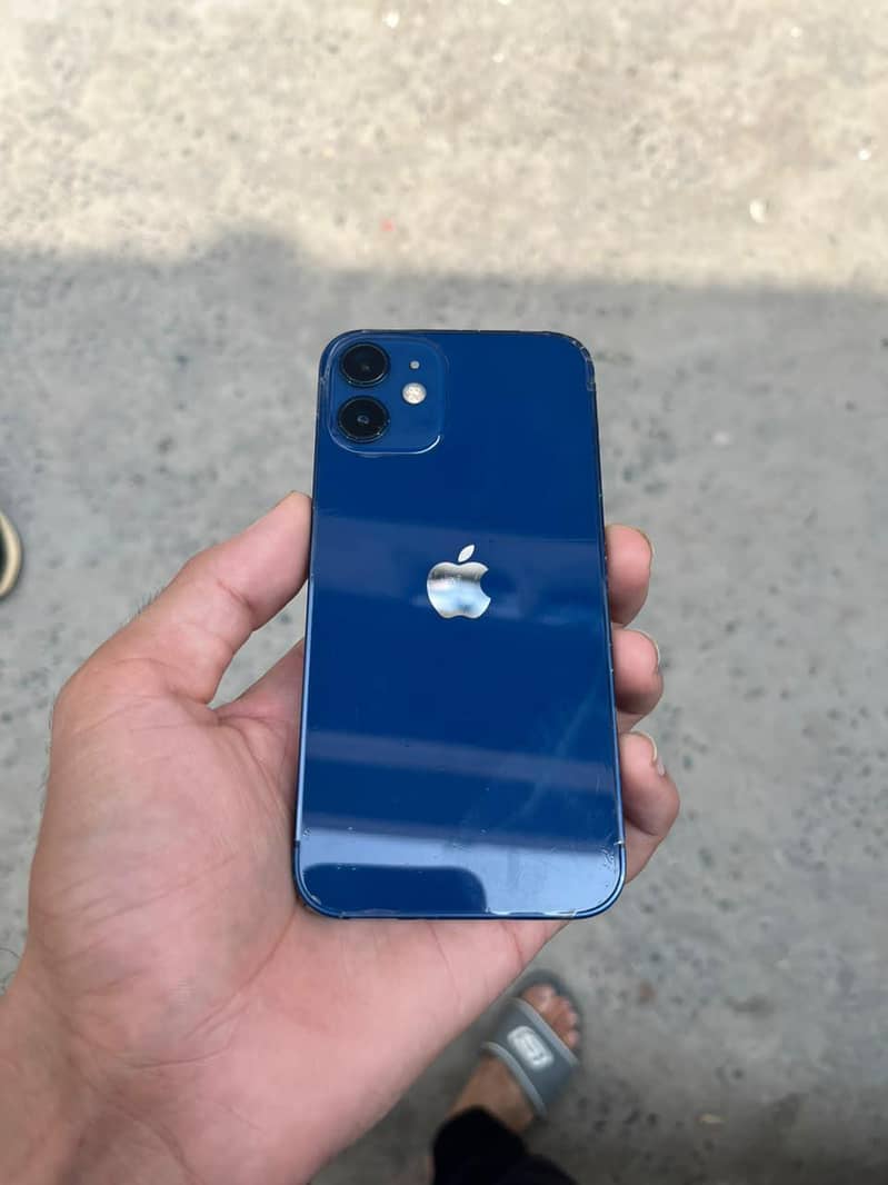 Apple iPhone 12 mini 1