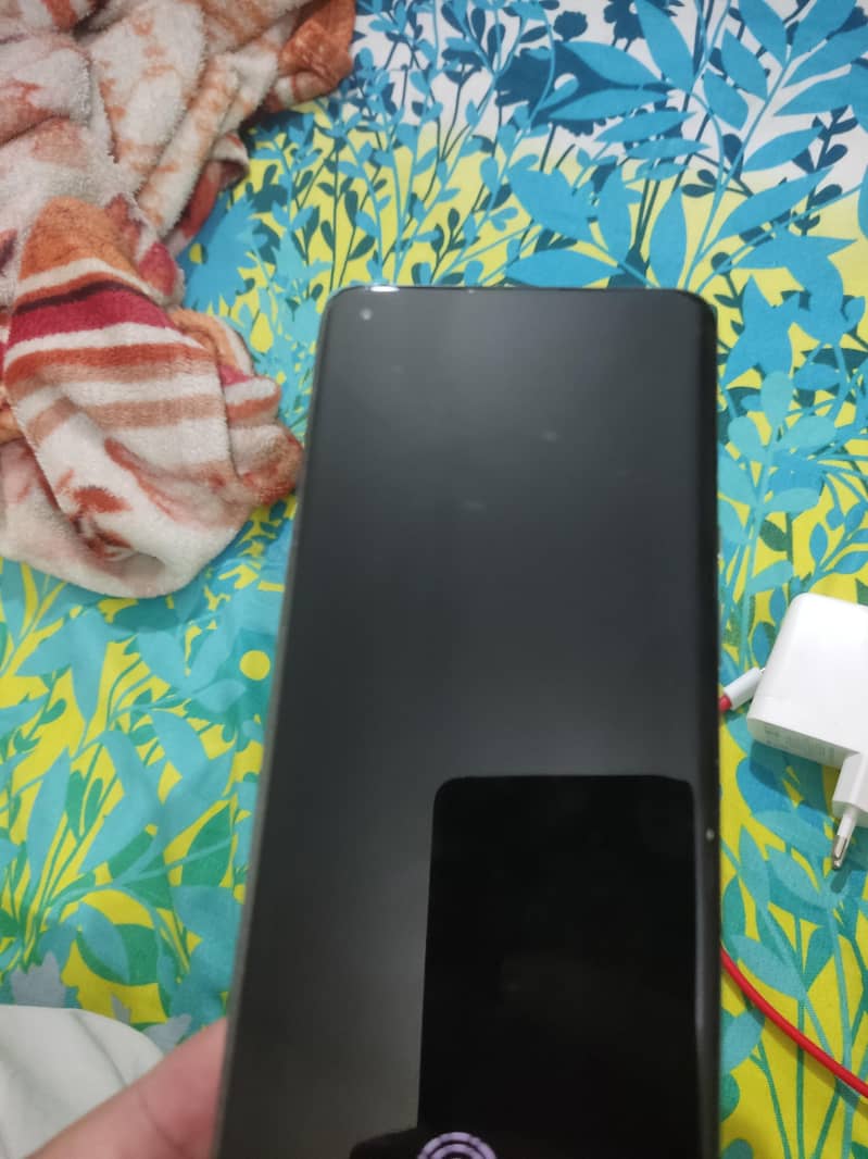 One Plus 9 Pro 4