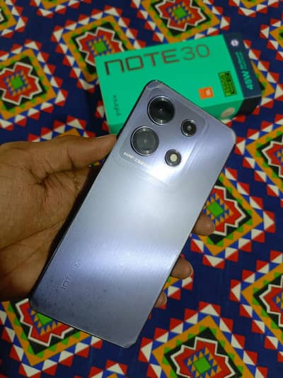 Infinix Note 30