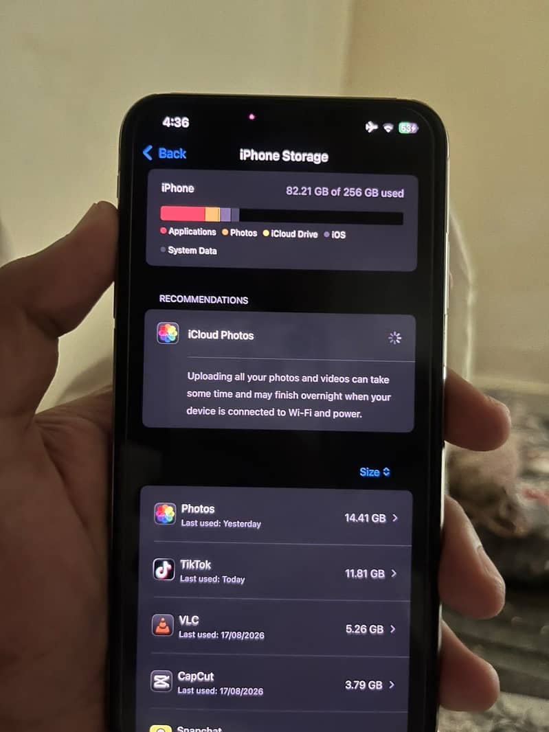 Apple iPhone XS Max 3