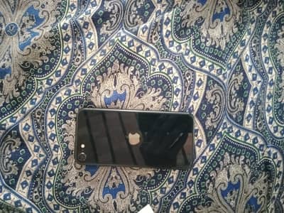 Apple iPhone SE