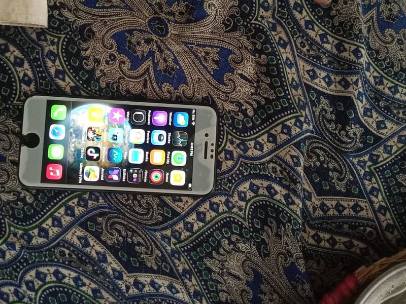 Apple iPhone SE 2