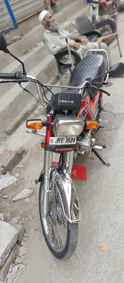 urgent bike sale very good condition