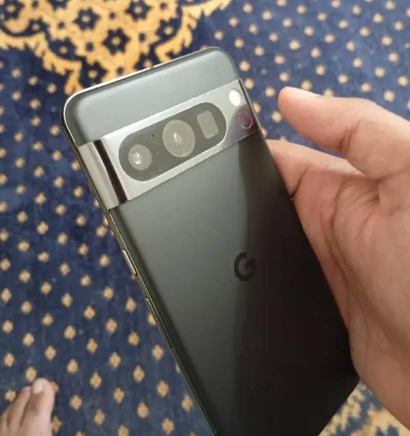 Google Pixel 8 Pro 1