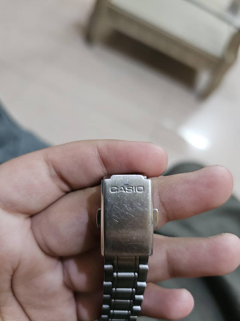 watch 1