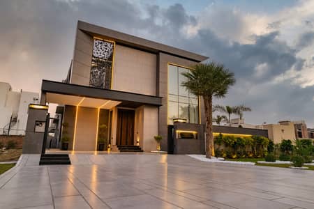 1 Kanal Modern Luxury House Near Tim Hortons