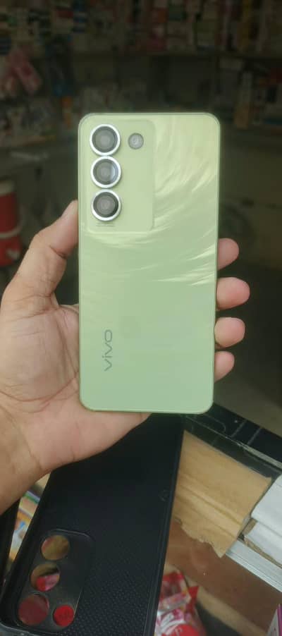 Vivo Y100