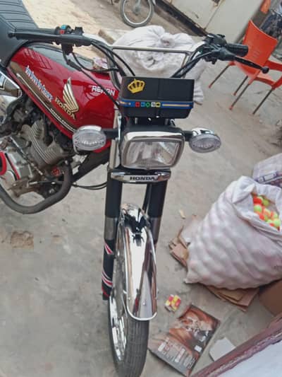 biometrical ok documents all ok 10 by 10 edition Honda 125 self start