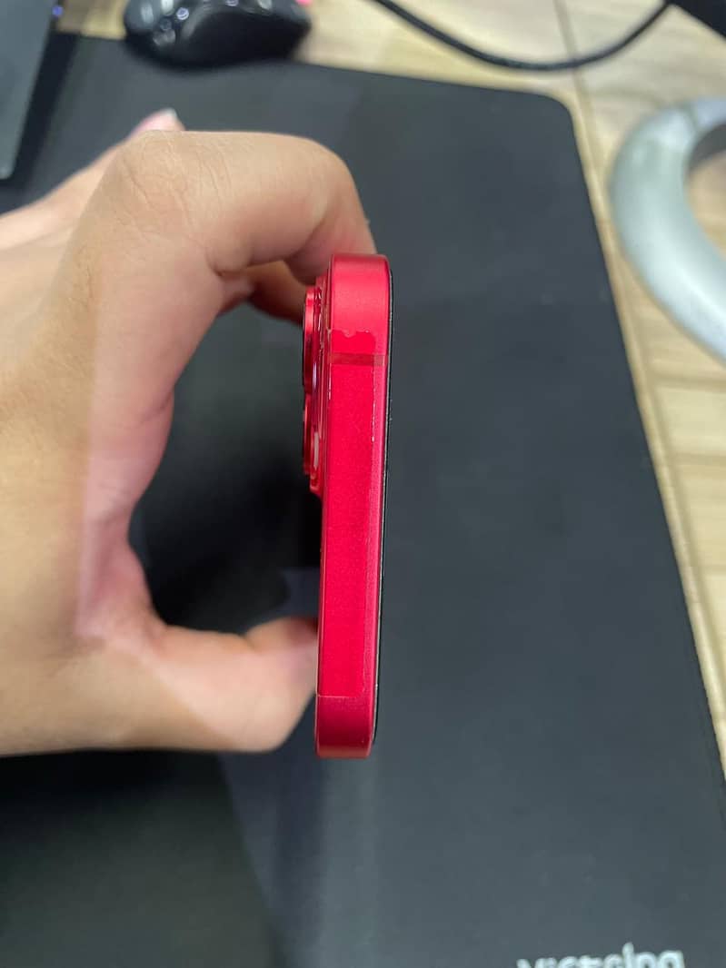 Apple iPhone 14 4