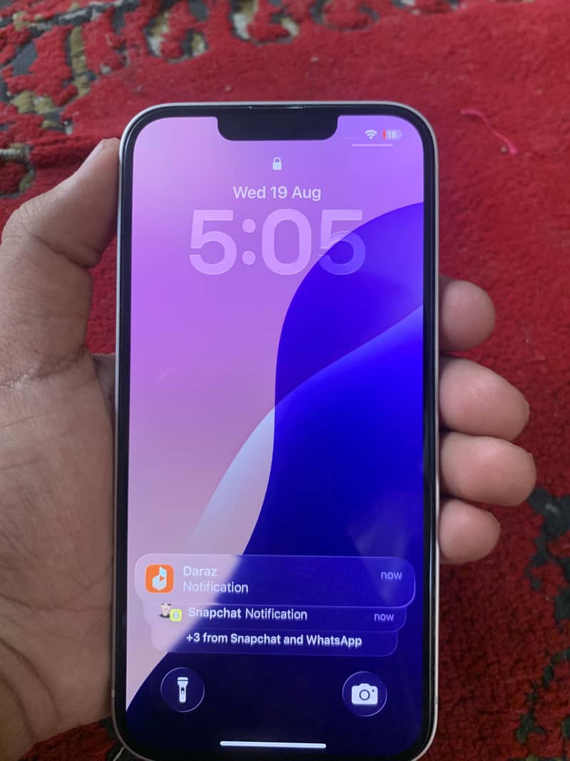 Apple iPhone 13 1
