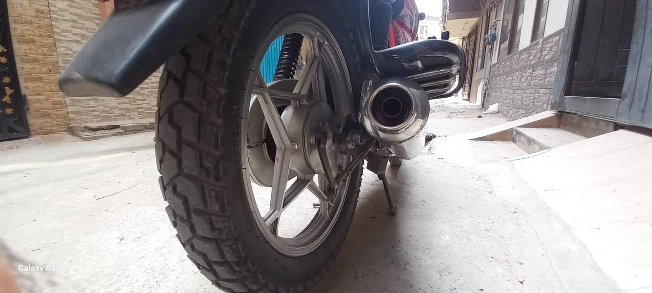 SUZUKI 5
