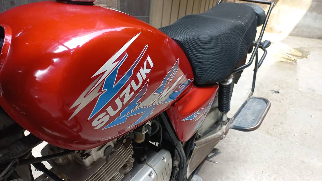 SUZUKI 6