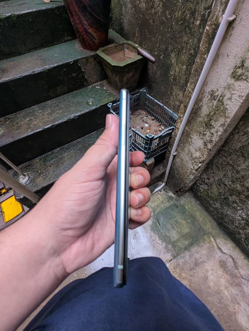 One Plus 9R 3