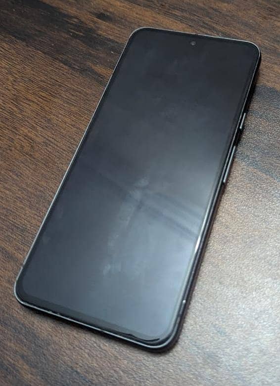 Google Pixel 8 4