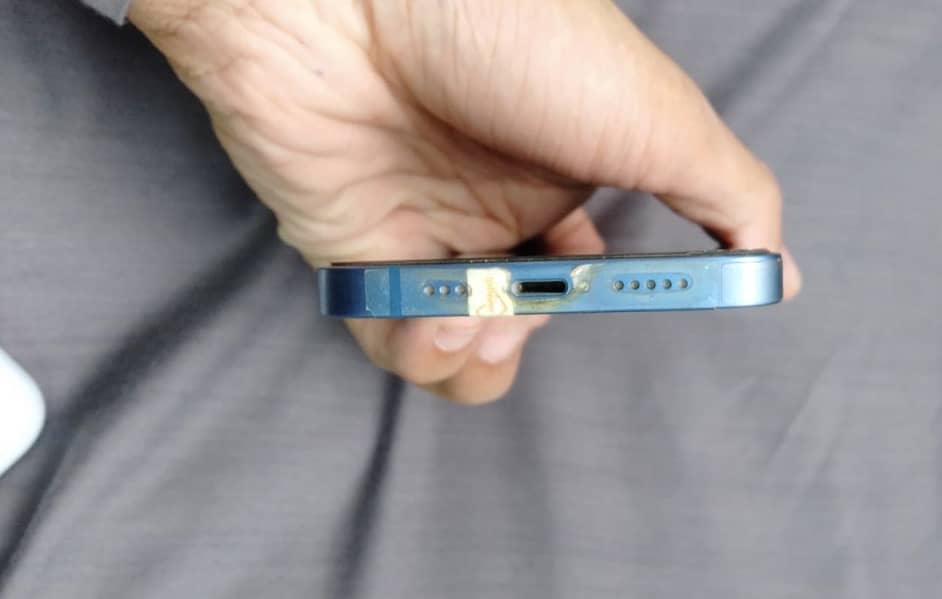 iPhone 13 5