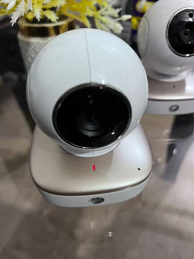 MOTOROLA WIFI CAMERA BEST FOR OUTDOOR AND INDOOR
