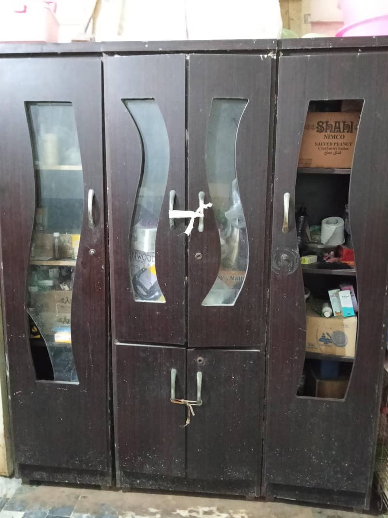 divider 4
