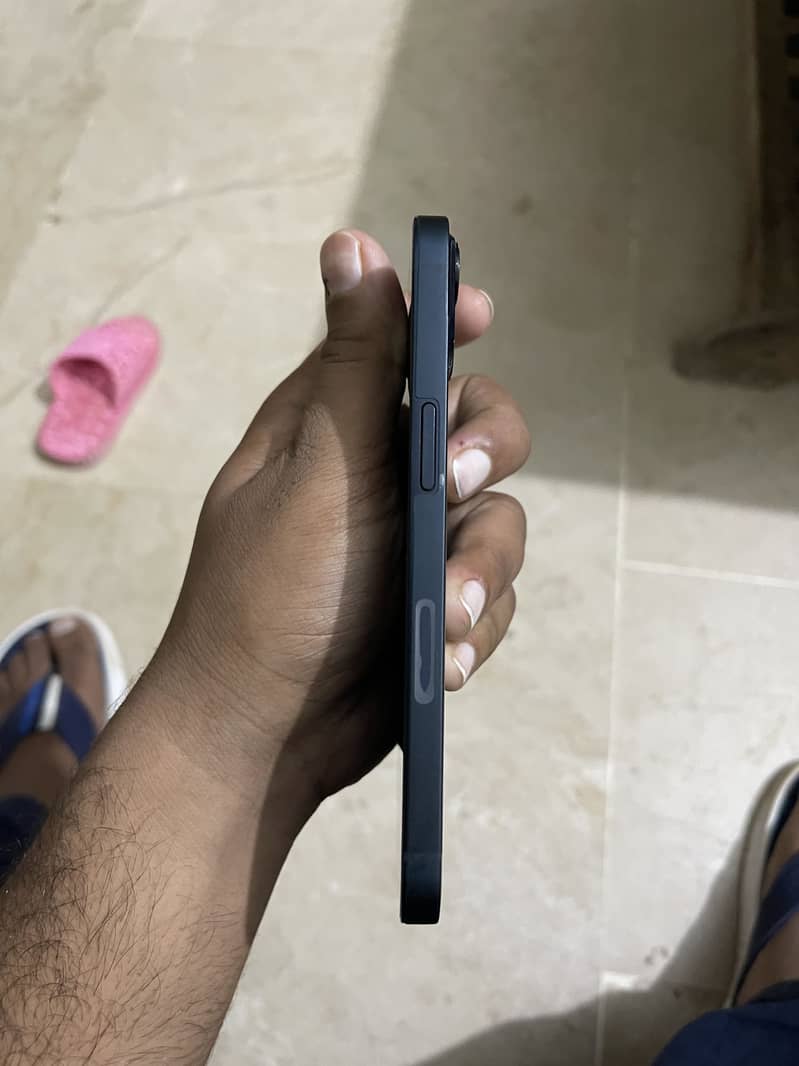 Apple iPhone 13 0