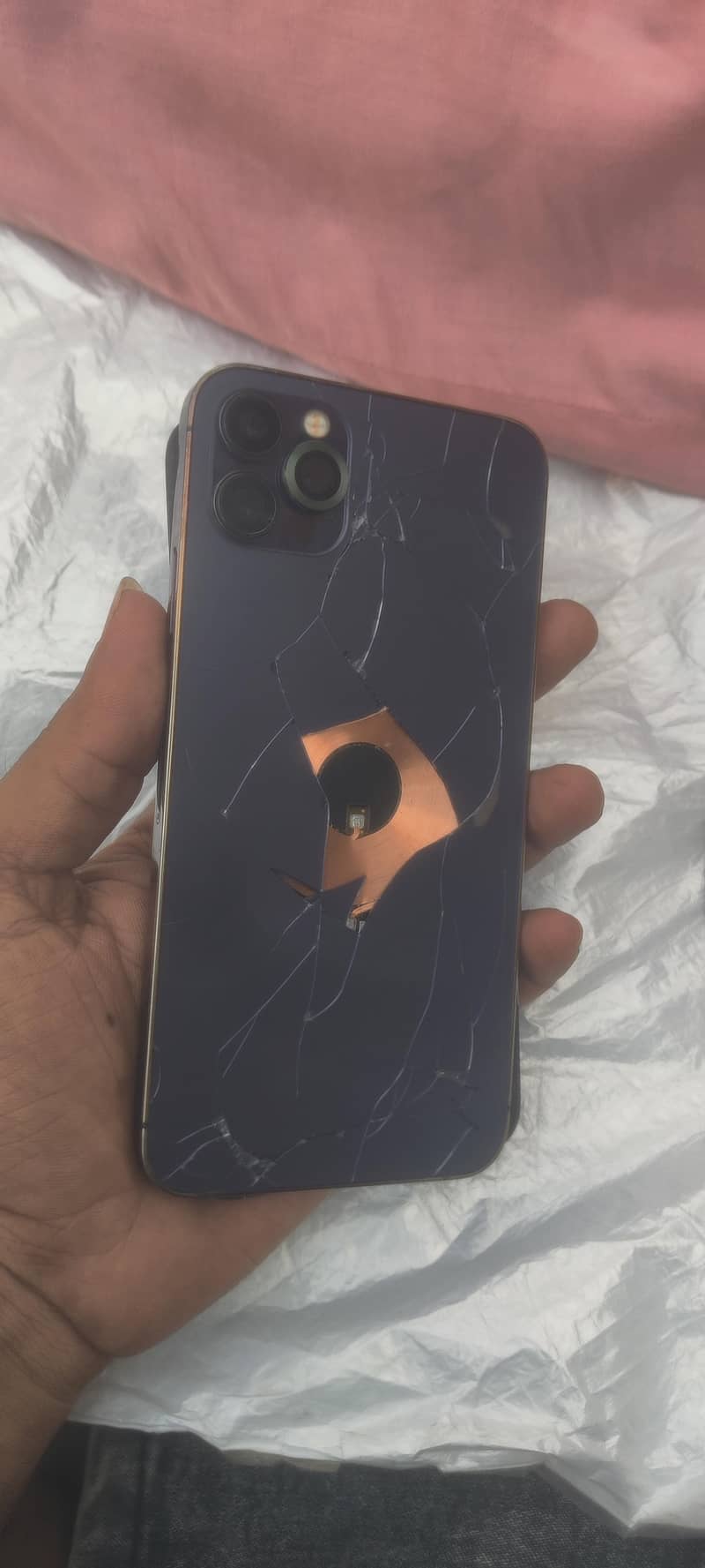 Apple iPhone 11 Pro Max 4