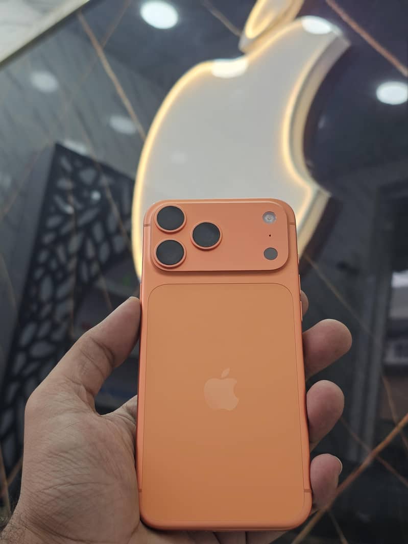 Apple iPhone 17 Pro Max 0