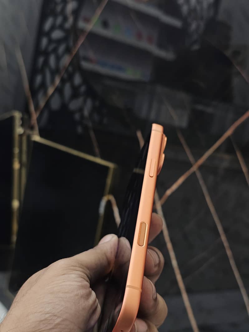 Apple iPhone 17 Pro Max 3