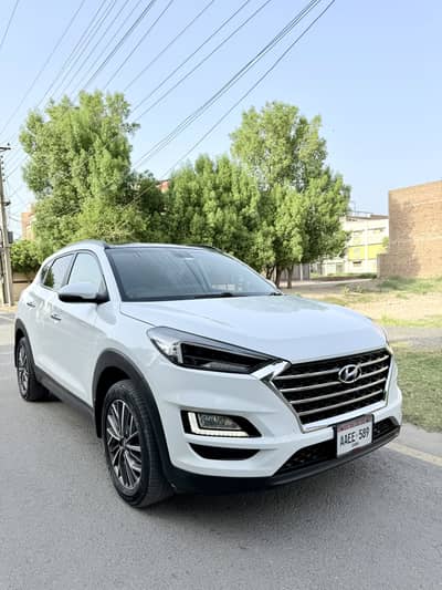 Hyundai Tucson AWD 22 model total original bumper 2 bumper