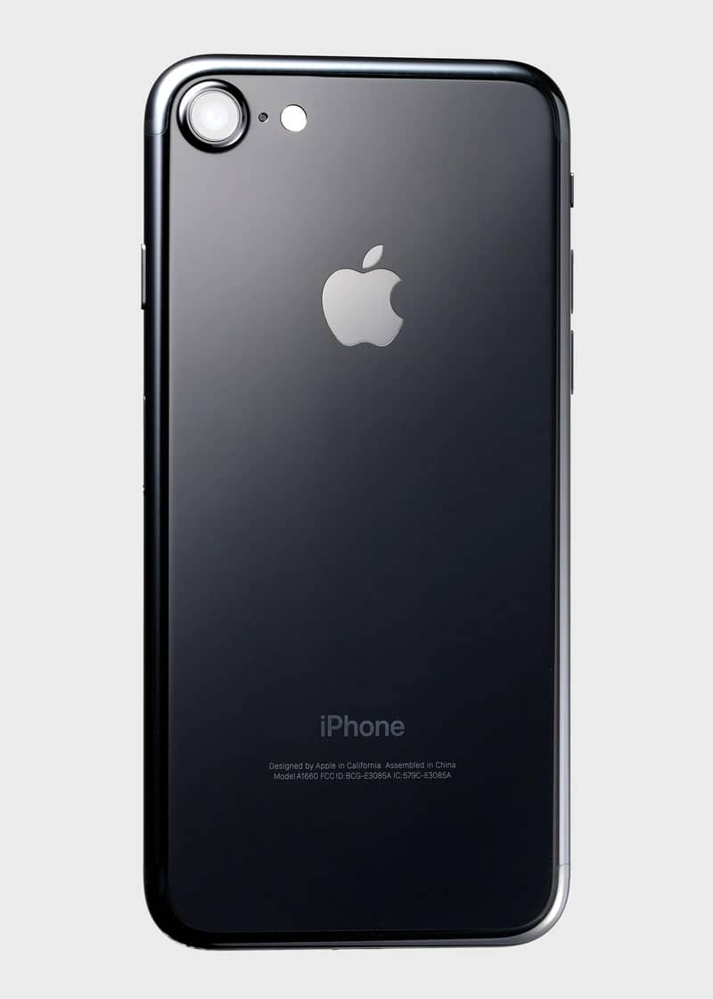Apple iPhone 7 0