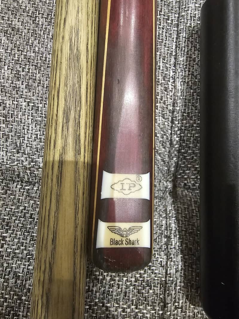snooker cue 1